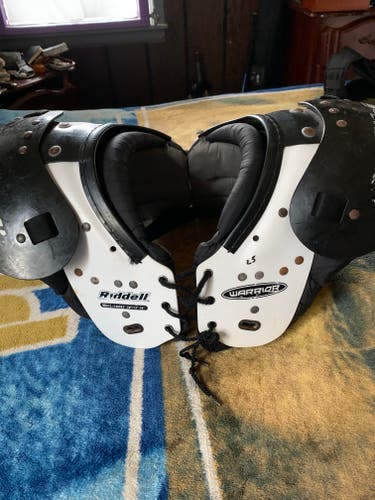 Used Youth Large Riddell Warrior IIx Shoulder Pads