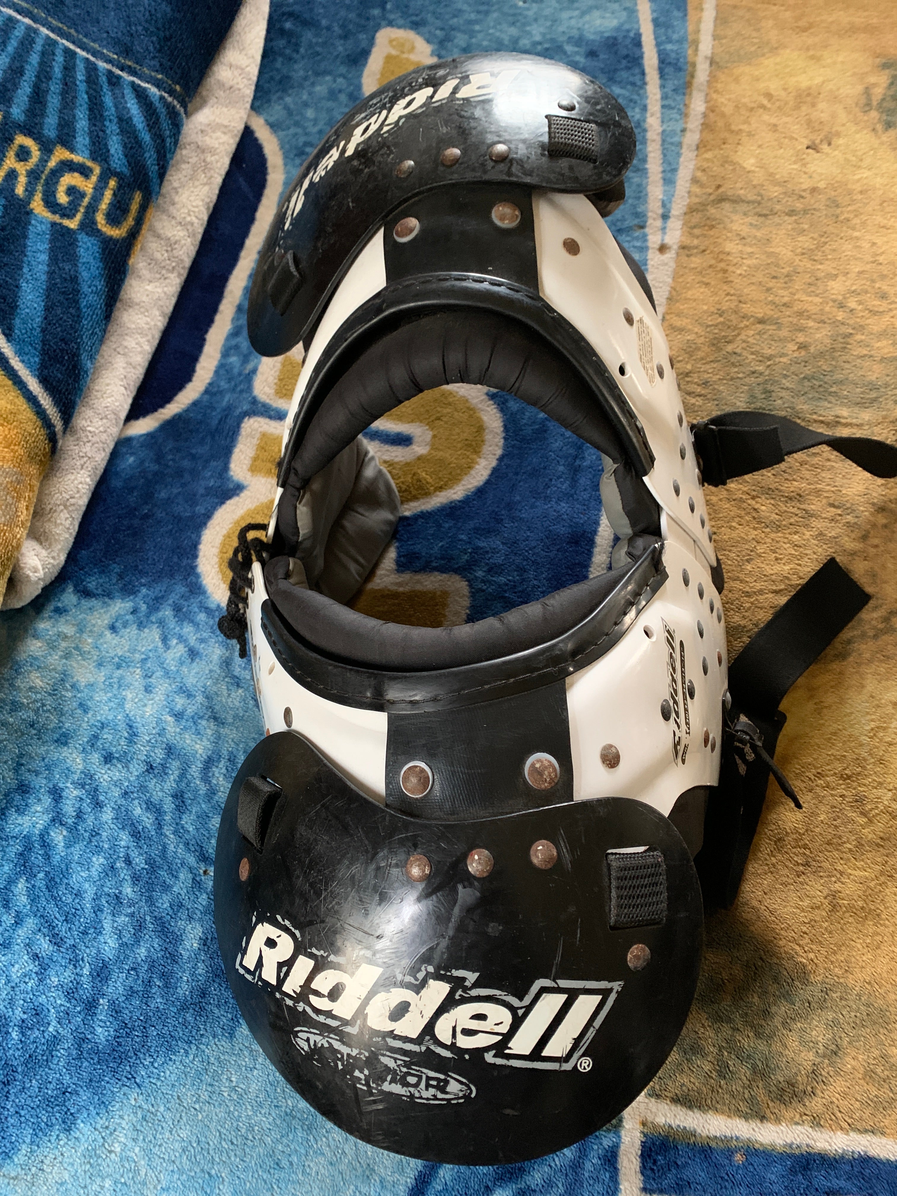 Used Youth Large Riddell Warrior IIx Shoulder Pads | SidelineSwap