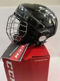 New Medium CCM FL40 Helmet