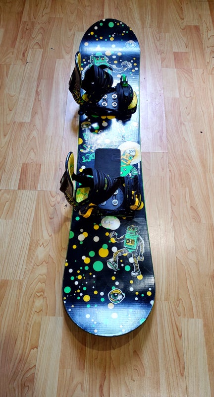 Used Kid's Rossignol Scan Snowboard 130cm hibrid With Bindings   True Twin