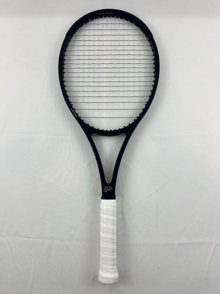Wilson Pro Staff RF97 V11 Black, 4 1/2 Excellent 9.5/10