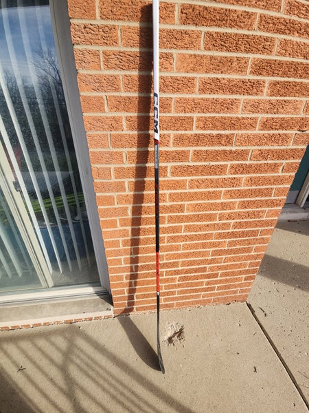 New Senior CCM Right Handed JetSpeed FT6 Pro Hockey Stick P28