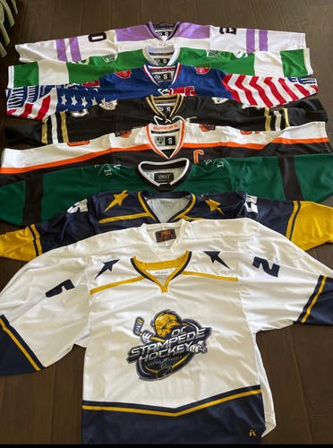 8 Misc Hockey Jerseys - Adult Small