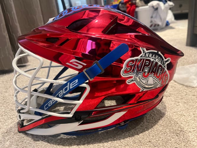 Used Cascade S Helmet red chrome