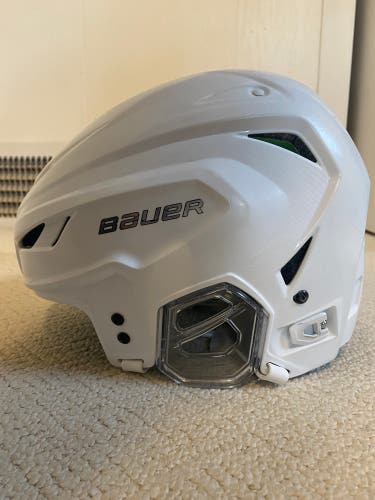 Used Large Bauer  Hyperlite Helmet