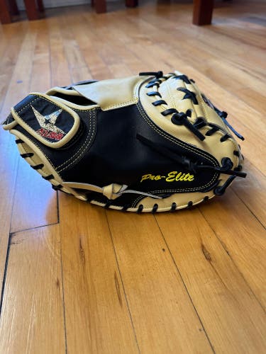 New All-Star Right Hand Throw 34" CM3000MBT Catcher's Glove - Itachi