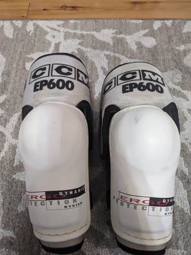 Senior Used Large CCM EP600 Elbow Pads