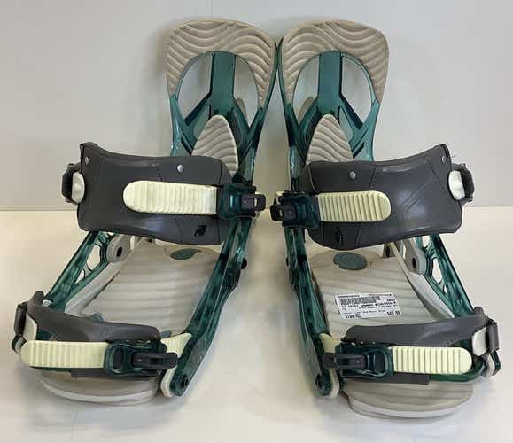Used K2 Tryst Snwbrd Bindings Med Md Women's Snowboard Bindings