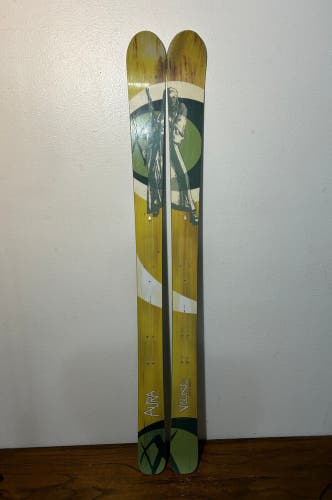 Volkl Aura Women's Downhill Skis Size 163 cm. FRESH TUNE!!!