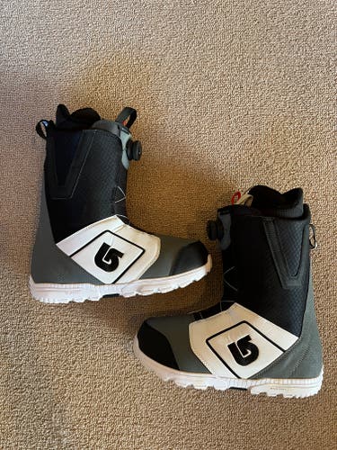 Men's Used Size 11 (Women's 12) Burton Moto Snowboard Boots Soft Flex All Mountain