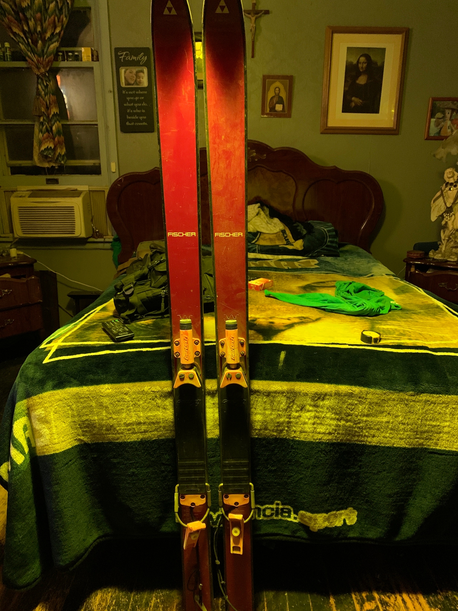 Used Fischer 144 cm Skis With Bindings