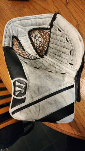 Used glove / catcher, Intermediate Warrior Regular Ritual GT