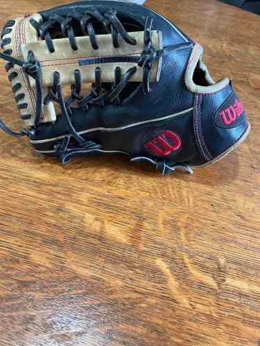 Lefty A2000 baseball glove