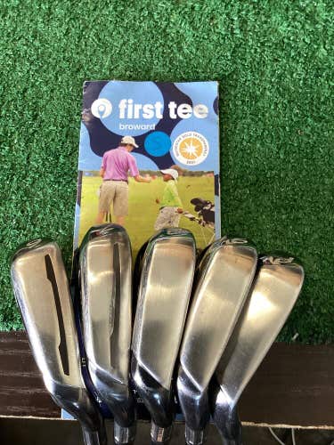 TaylorMade M2 Iron Set 6-PW With Regular Steel Shafts