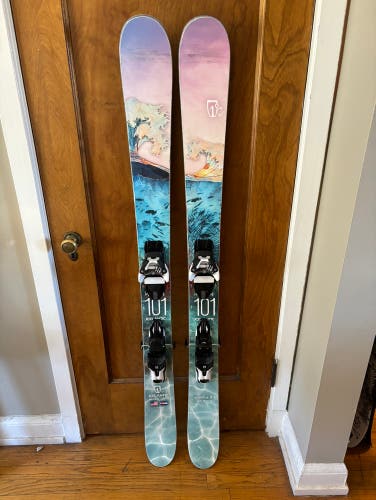 Icelantic Maiden 101 155cm with Adjustable Salomon Warden Bindings