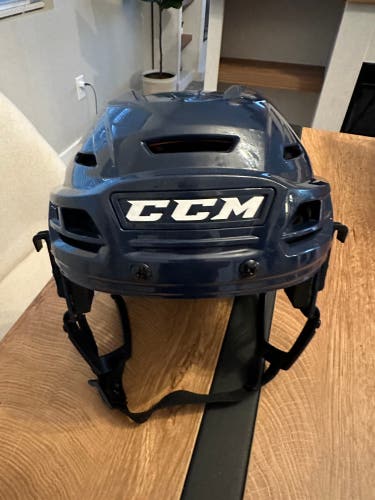 New Medium CCM Tacks 710 Helmet