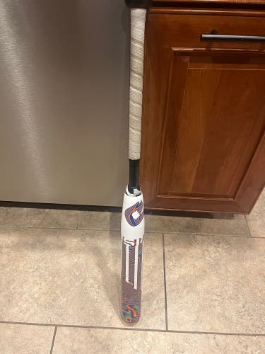 2022 Composite (-10) 21 oz 31" Prism Bat