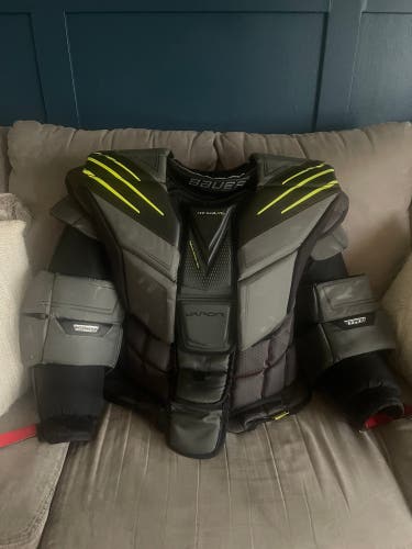 Bauer Hyperlite Goalie Chest Protector Large