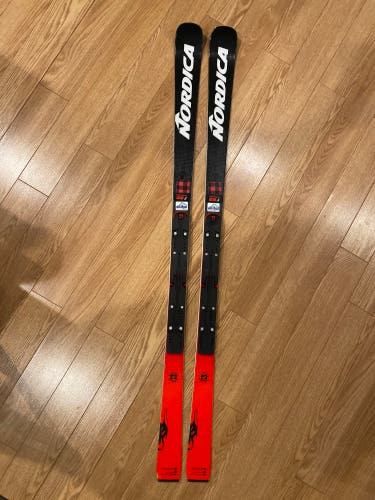 2022 Nordica Dobermann GSJ 164cm Race Skis
