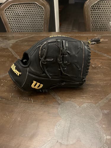 2020 Pitcher's 11.75" A2000 Baseball Glove
