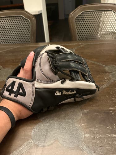 2020 Infield 11.5" Signiture Series Baseball Glove