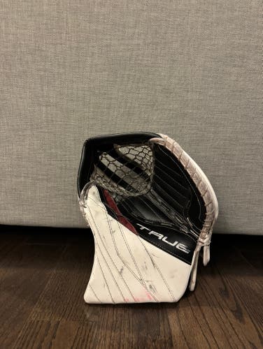 Used Regular Pro Stock L20.2 Goalie Glove