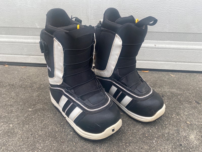 Burton Ruler Smalls Snowboard Boots Size 5