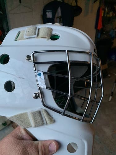 Senior Used Bauer NME 4 Goalie Mask