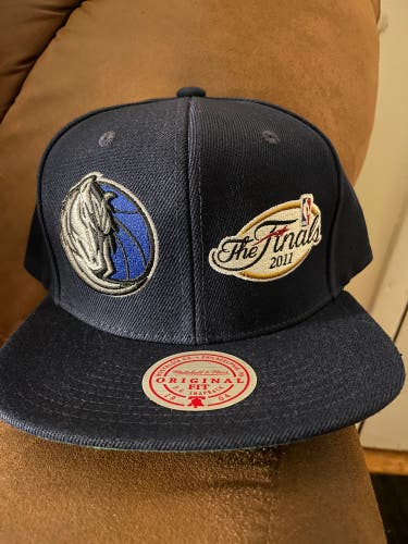 Dallas Mavericks Mitchell & Ness 2011 NBA Finals SnapBack Hat