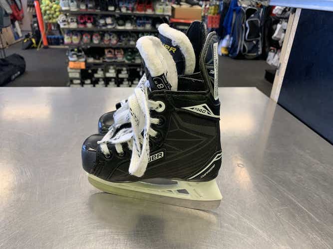 Used Bauer S140 Youth 08.0 Ice Hockey Skates