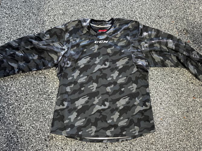 CCM Jersey Camo (never worn)
