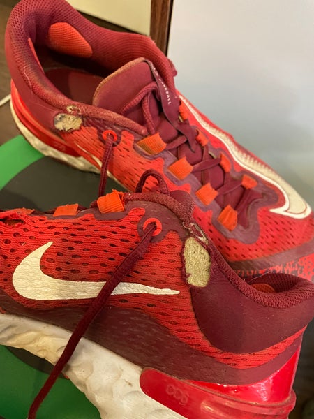 Red Used Adult Men's Size Men's 10.5 (W 11.5) Turf Cleats Nike Low Top