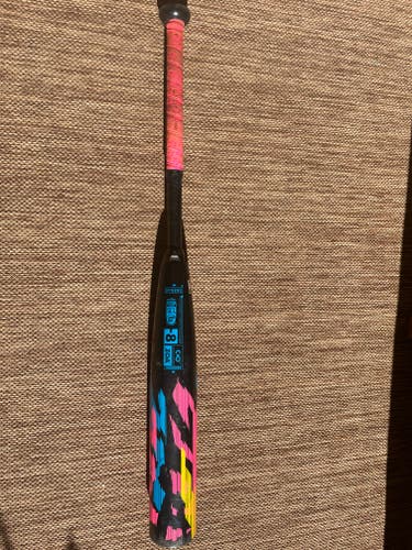 Used USSSA Certified 2022 DeMarini Zoa Bat (-8) 22 oz 30"