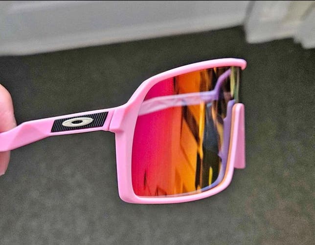 Oakley Sutro Pink