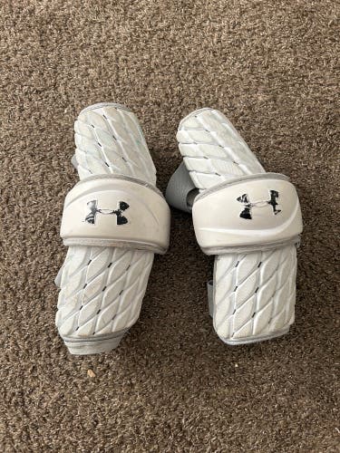 Used Extra Large Under Armour Revenant Arm Pads