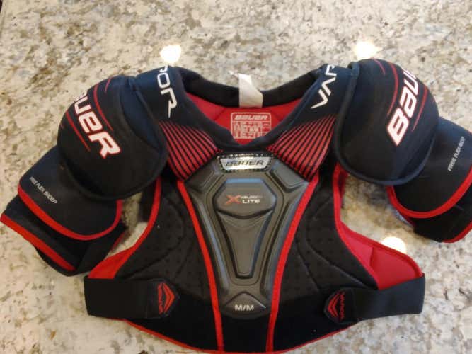Senior Used Medium Bauer Vapor 1X Lite Shoulder Pads