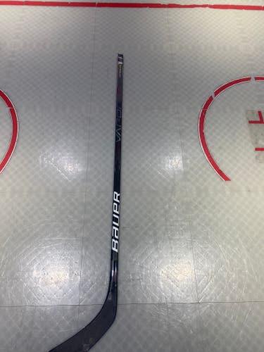 Intermediate Right Handed P92  Vapor Hyperlite Hockey Stick