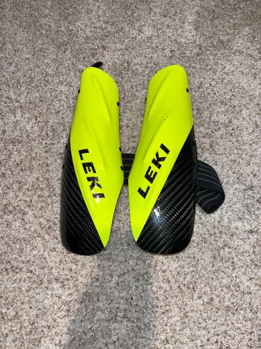 New Medium/Large Leki Top Body Armor