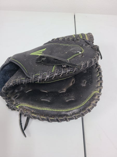 Easton Catcher's Synergy Softball Glove