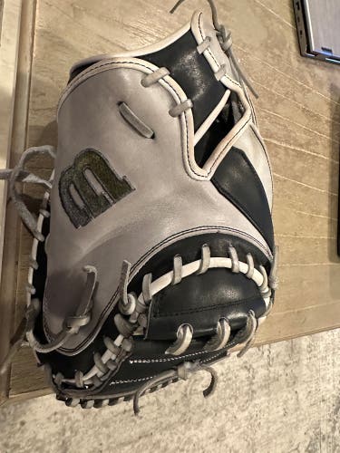 Catcher's 33.5" A2000 Baseball Glove