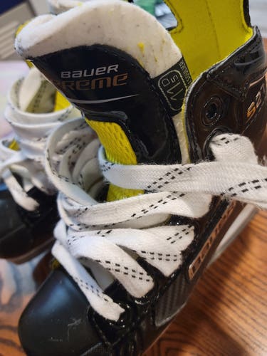 Youth Used Bauer Supreme S27 w/superfeet Hockey Skates 11.5 D