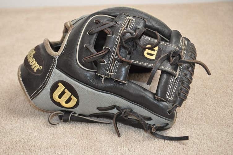 11.5" Wilson A2000 SuperSkin 1786 Infield Glove RHT THROWS RIGHT