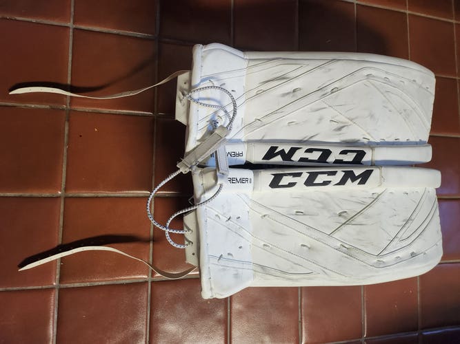 Used 33x1" CCM Premier II Pro Goalie Leg Pads