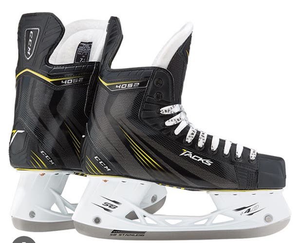 New CCM Regular Width  Size 4.5 Tacks 4052 Hockey Skates