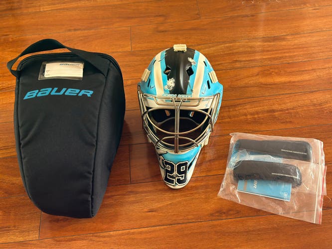 Used Bauer NME One Goalie Mask - Senior Medium