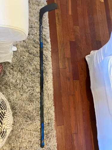 Used Right Handed P92 Nexus 7000 Hockey Stick