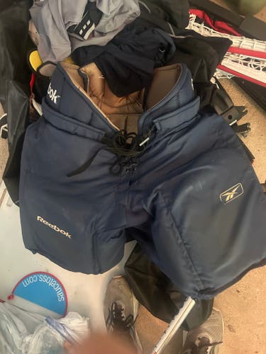 Senior reebok Used Large Goalie Pants navy