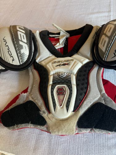 Used Small Bauer Vapor APX Shoulder Pads