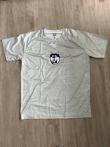 University of Washington Men's Lacrosse Team Issued Shooting Shirt - Men's Large (Brand New)