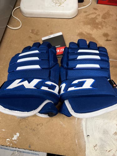 New CCM 4R Pro2 Gloves 14"